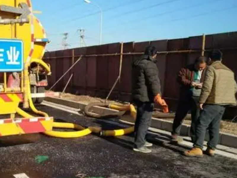 徐汇钦州路市政高压清洗车疏通排水管道高空管道化粪池